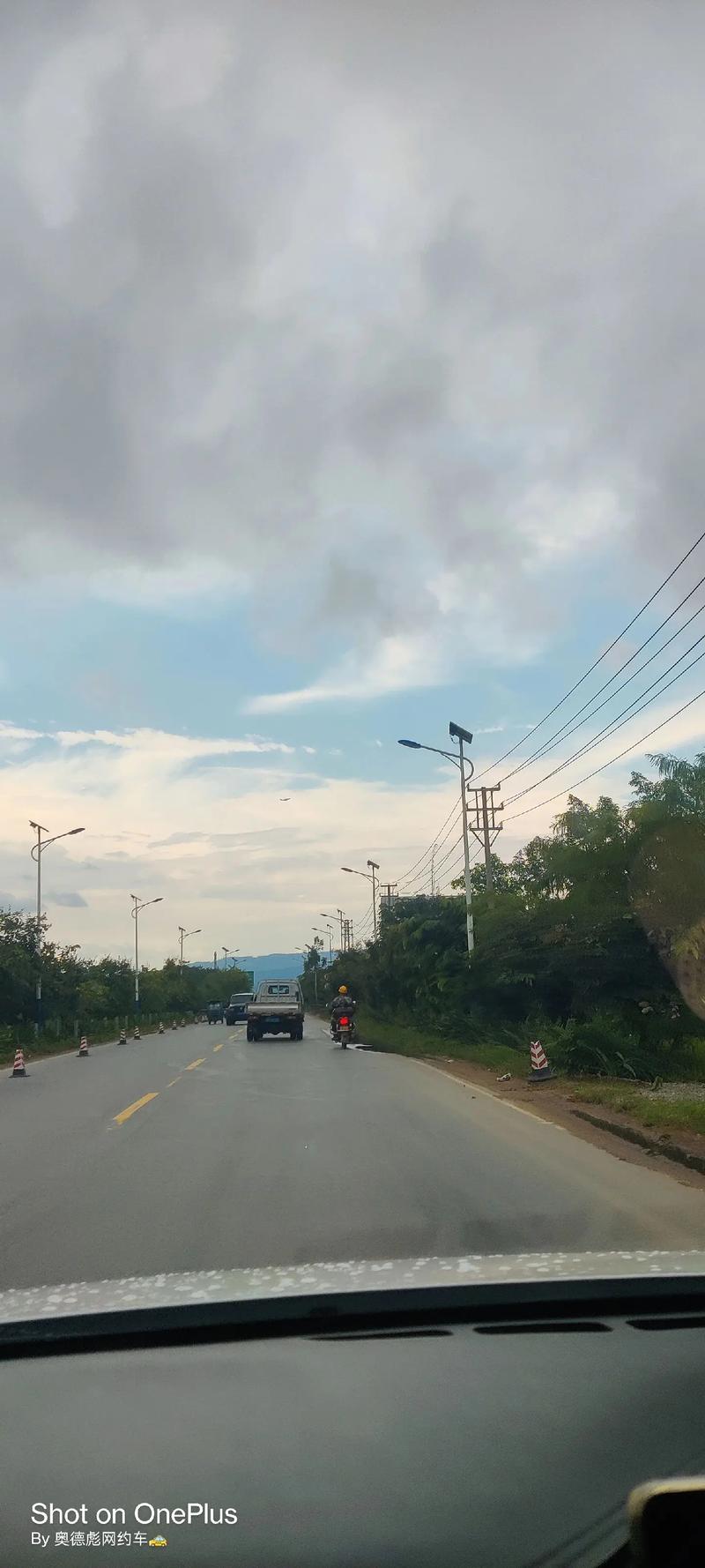 勐海包车